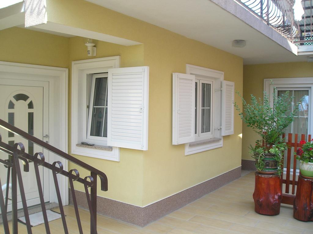 Family Apartments Ankica Crikvenica Habitación foto